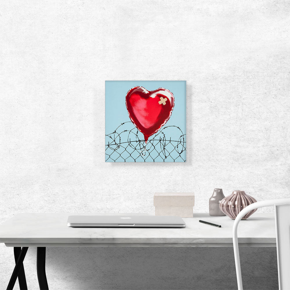 Love Hurts: Barbed Wire Heart Ballon