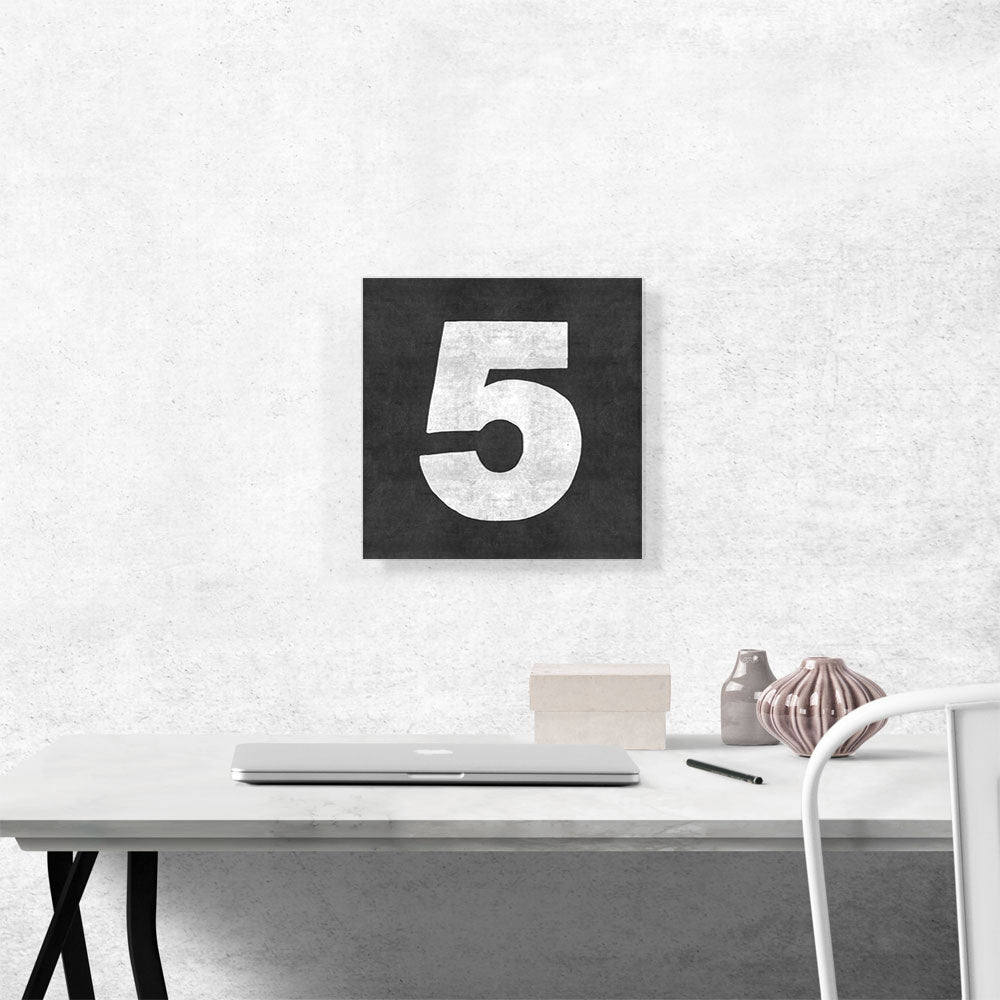 Chalkboard Number 5 Five Numeral