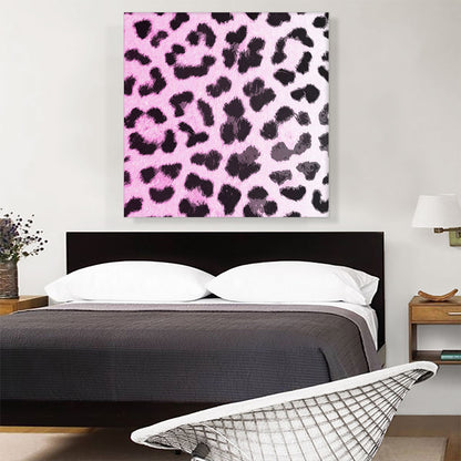 Modern Pink Cheetah Pattern