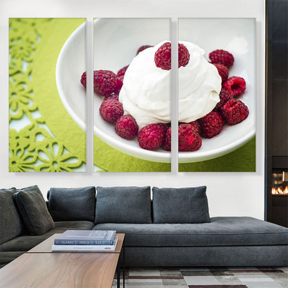Raspberry Cake Restaurant decor
