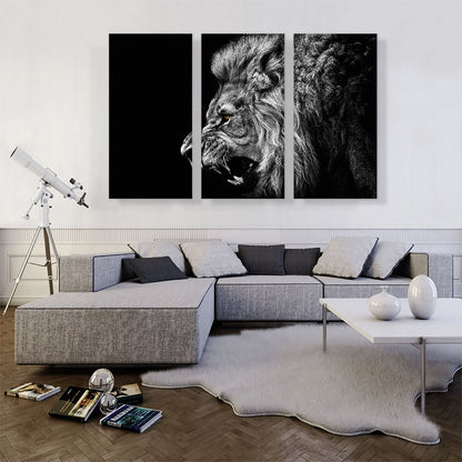 Roaring Lion Black and White