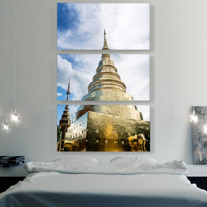 Wat Phra Singh Buddhist Temple in Chiang Mai Thailand