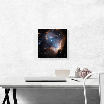 Hubble Telescope New Stars Shed Light on the Past N90