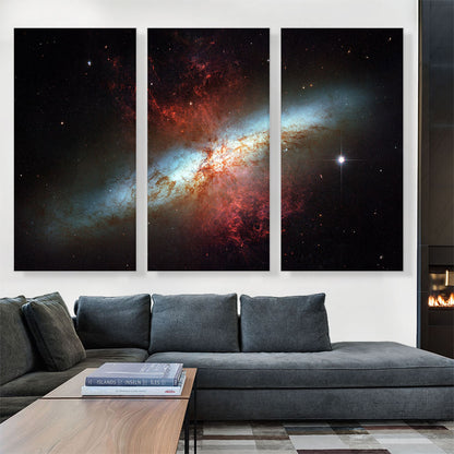 Hubble Telescope Starburst Galaxy Messier 82