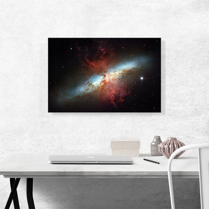 Hubble Telescope Starburst Galaxy Messier 82