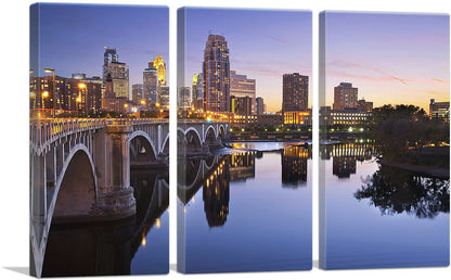 Minneapolis Minnesota Bridge and Skyline